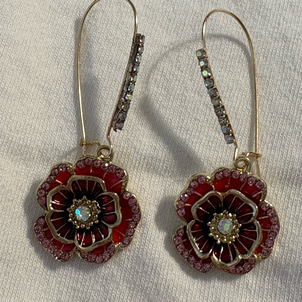 Elegant Floral Red Earrings